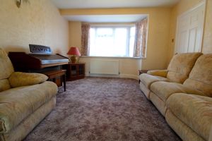 Living Room- click for photo gallery